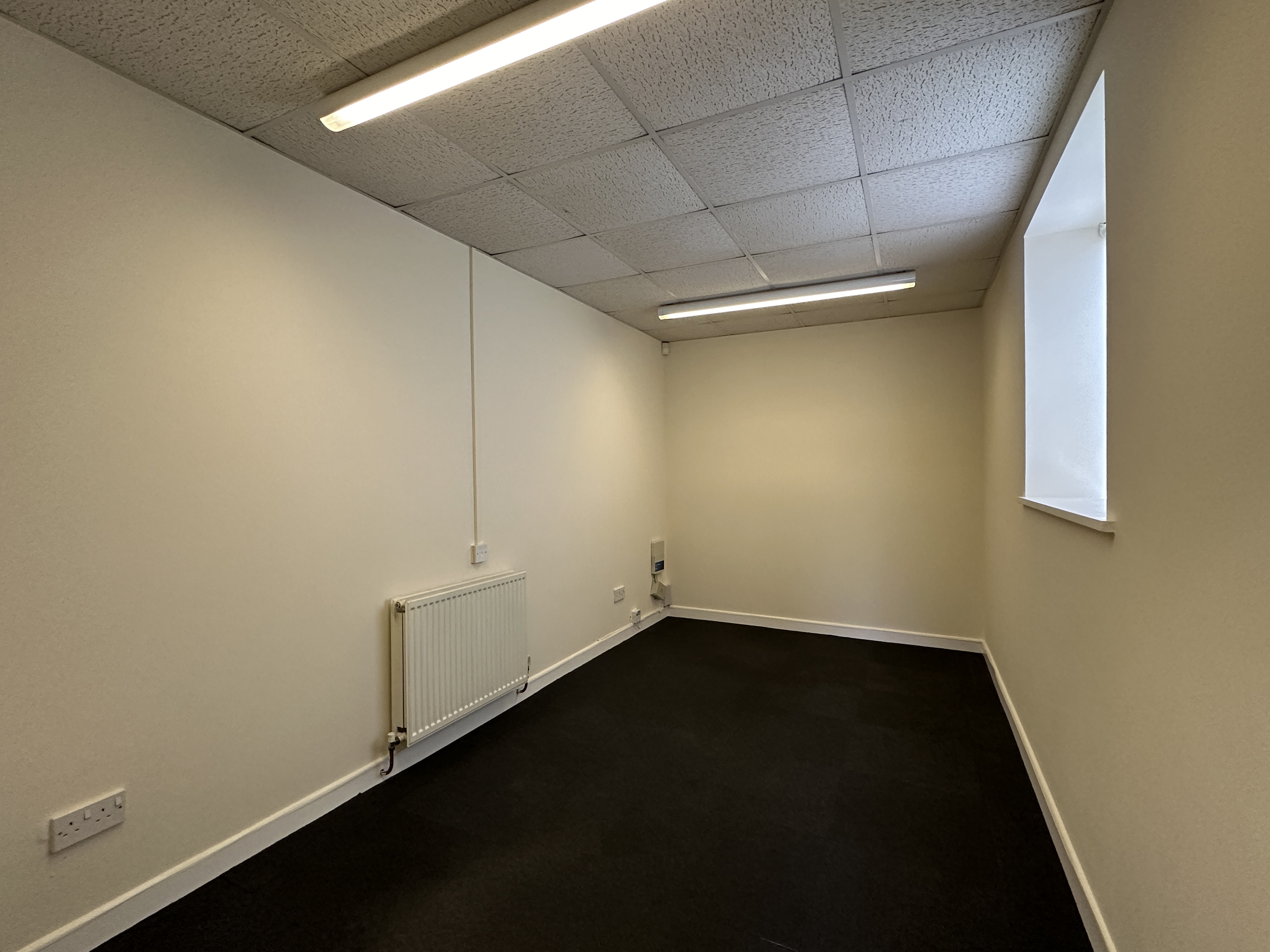 Office in Exeter - photo 4